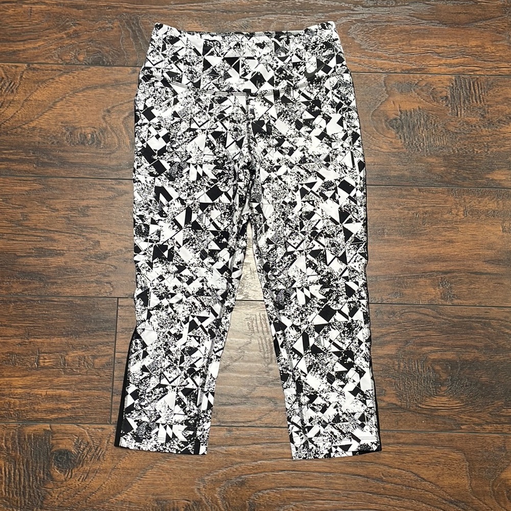 Women’s Nike Cropped Leggings